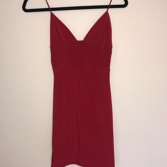 Modern ruby-red party dress - Picture 4 of 8